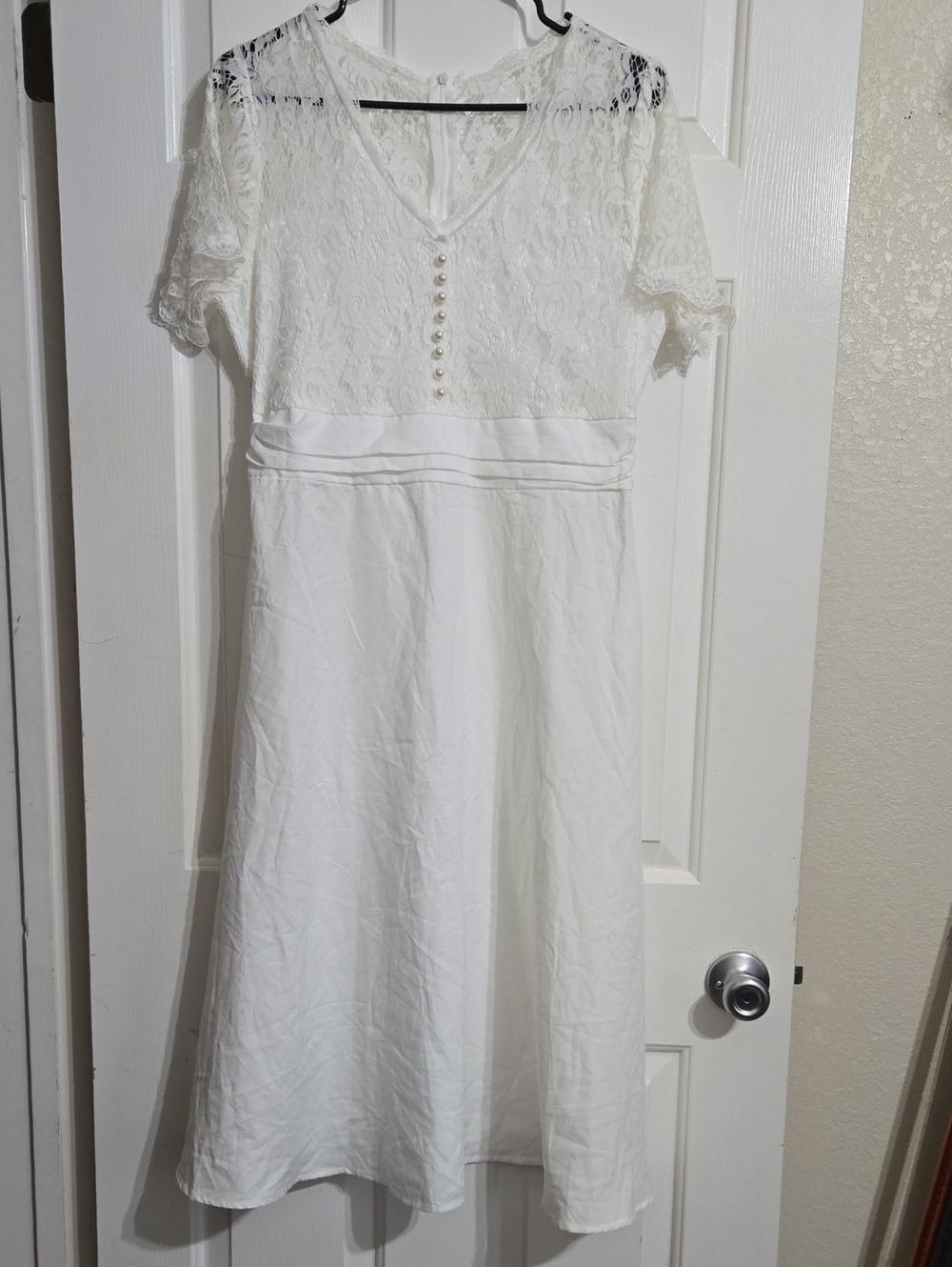 SHEIN White Lace Bodice Pearl Button Kids Dress